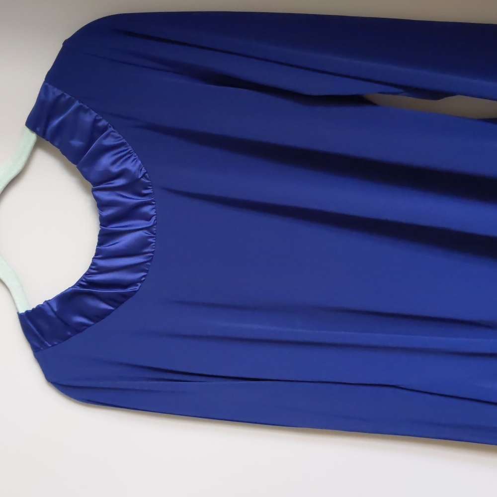 Navy top - Picture 1 of 7
